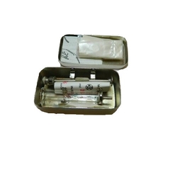 Stříkačka injekční 2ml v nerezové krabičce