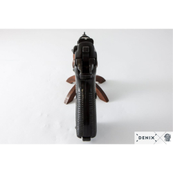Pistole Walther P38 - dekorační replika