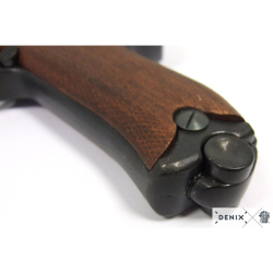 Pistole Parabellum Luger P08 dřevo - dekorační replika