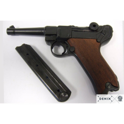 Pistole Parabellum Luger P08 dřevo - dekorační replika